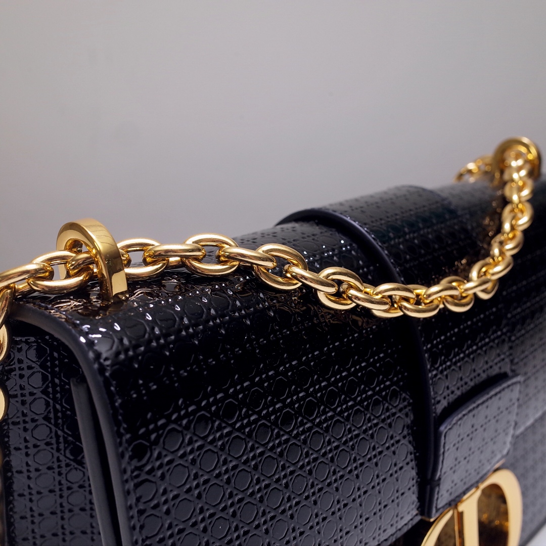 30 Montaigne Chain Bag Black Calfskin